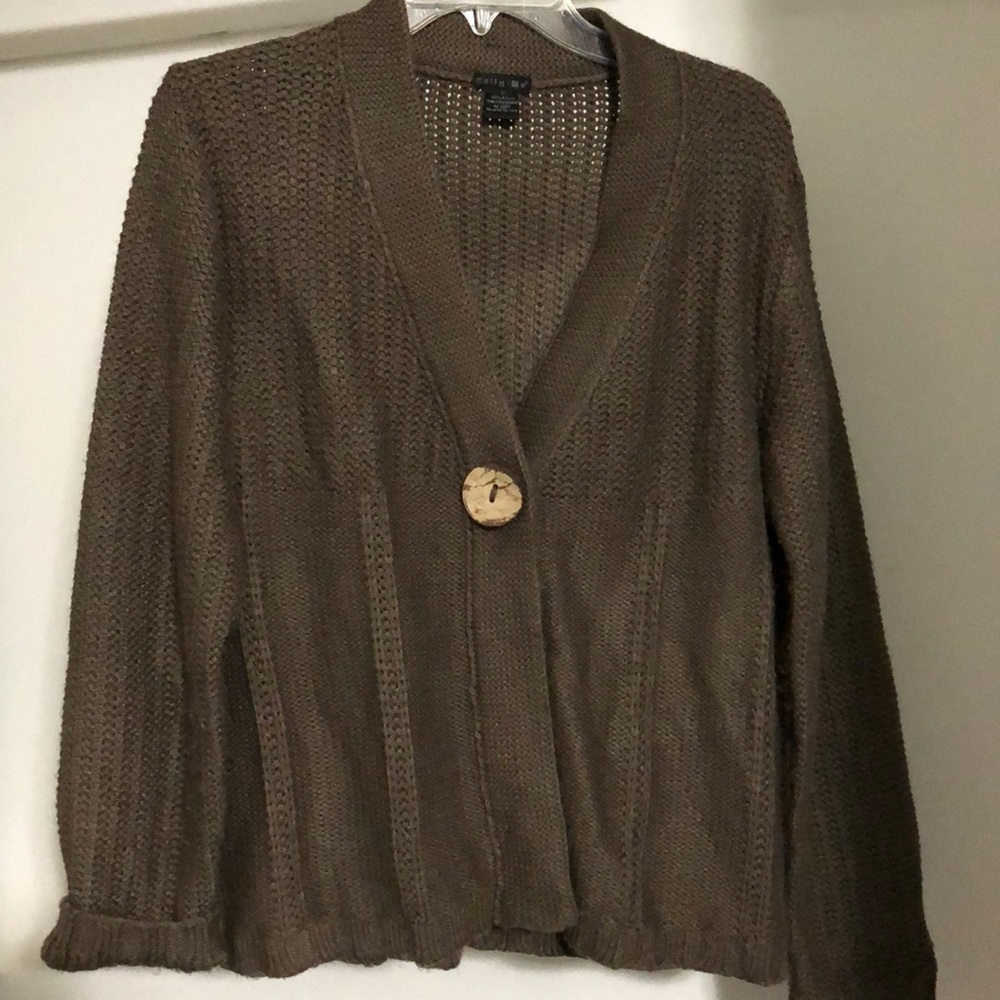Cally sweater